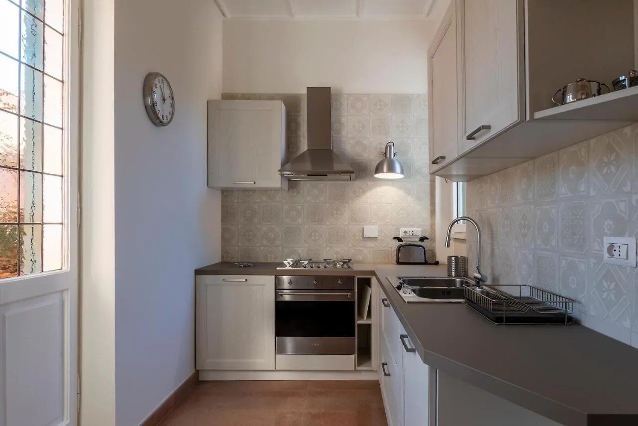 Trastevere Luxury Apartment With Terrace Rome Italy