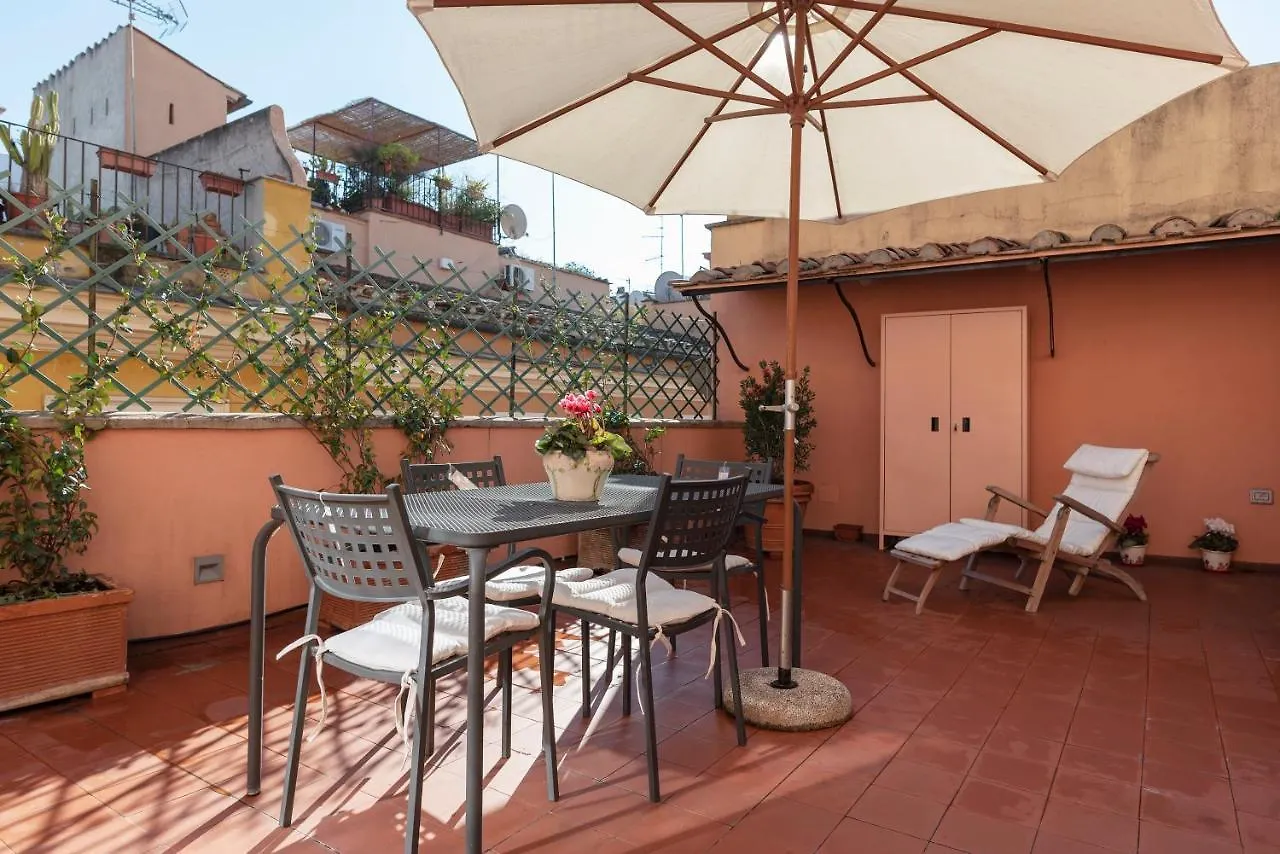 Trastevere Luxury Apartment With Terrace Rome